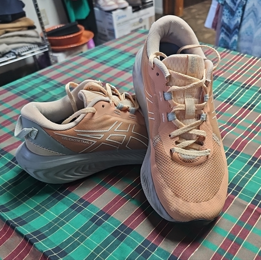 Asics Womens Gel-Excite Trail 2 F130323 Orange Running Shoes Sneakers Size 8.5